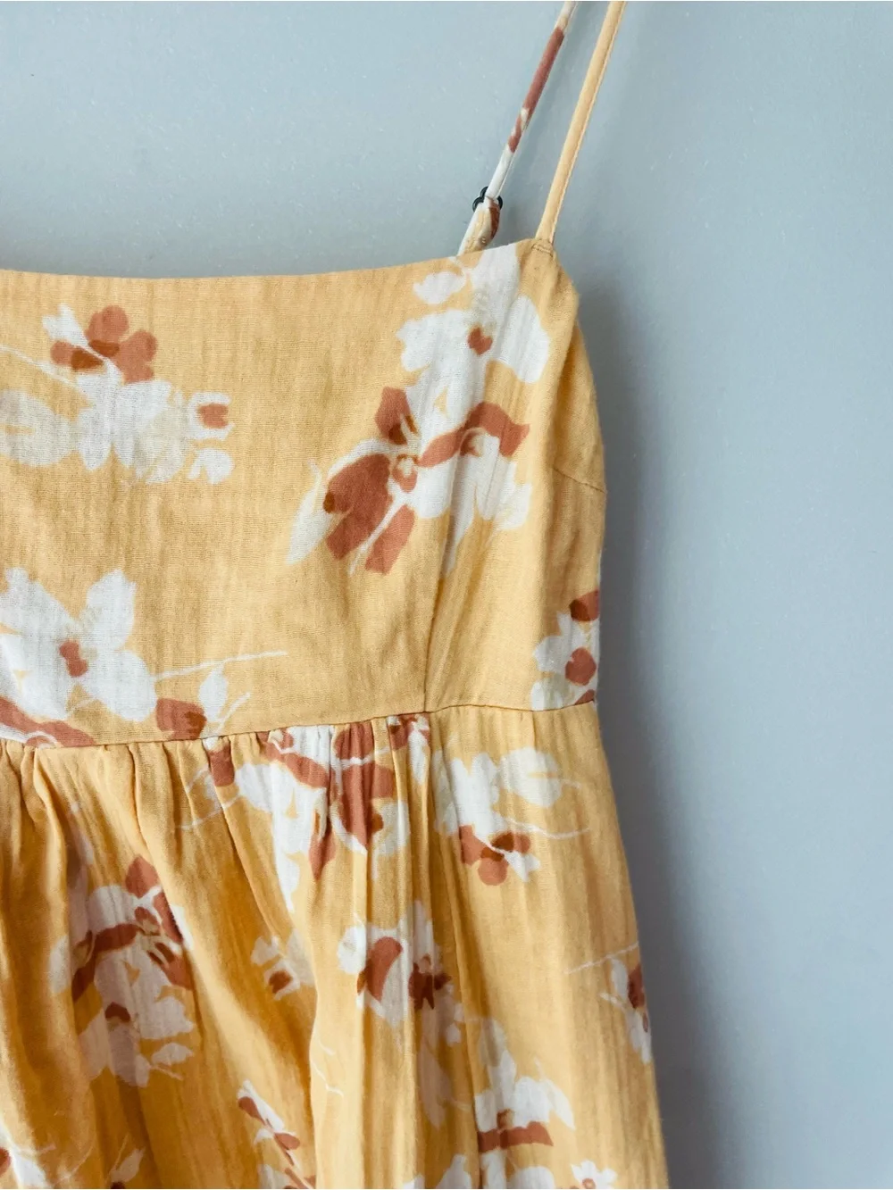 Abercrombie & Fitch Soft Yellow Floral Dress Blogger Fav